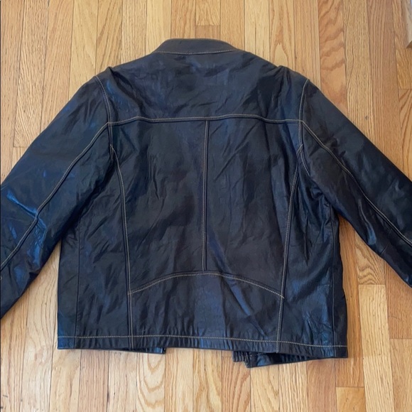 Guess leather jacket. - Picture 3 of 3